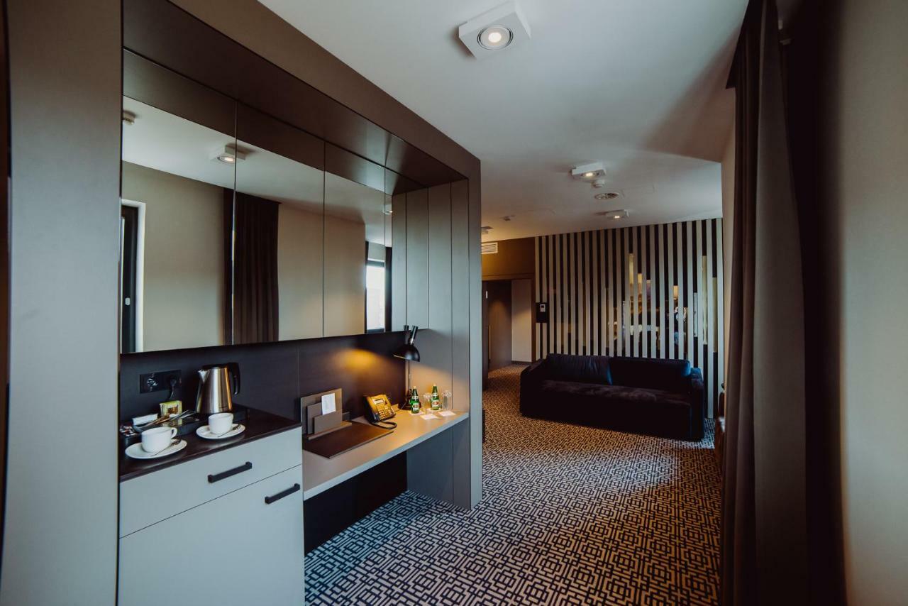 Hotel Evva Tarnobrzeg Eksteriør billede