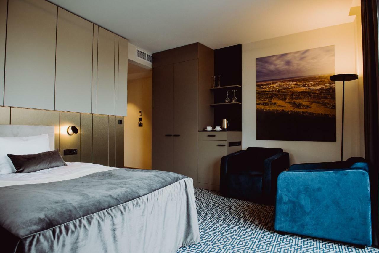 Hotel Evva Tarnobrzeg Eksteriør billede